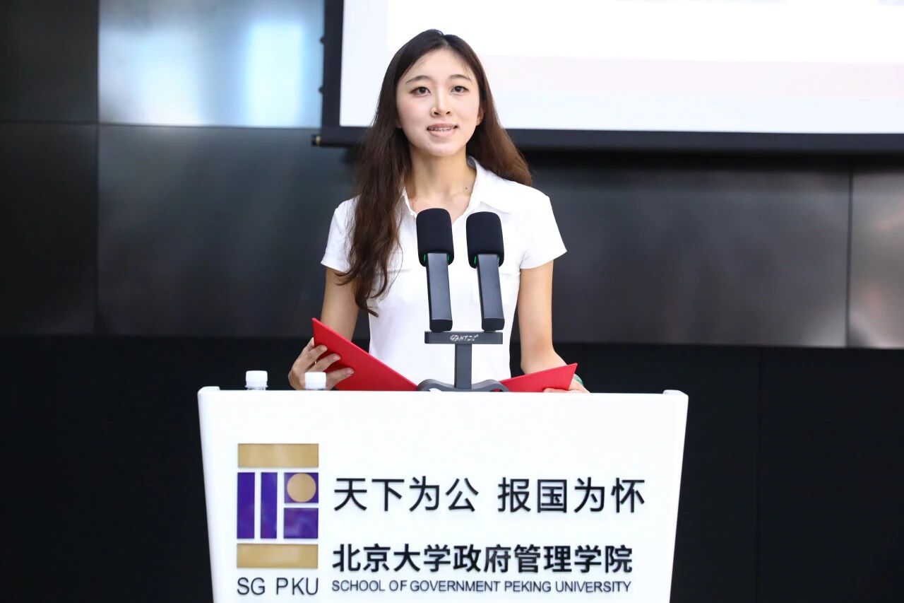 “政管青年在路上”主题分享.jpg “政管青年在路上”主题分享.jpg