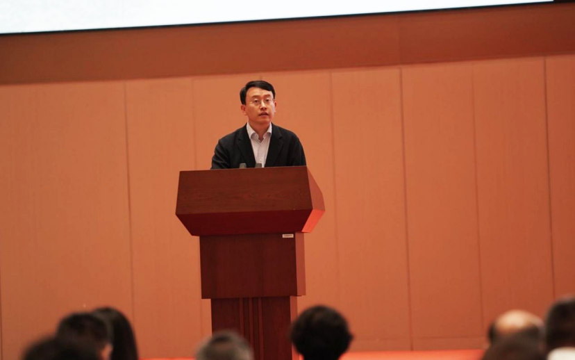 李杨书记主持.png 李杨书记主持.png